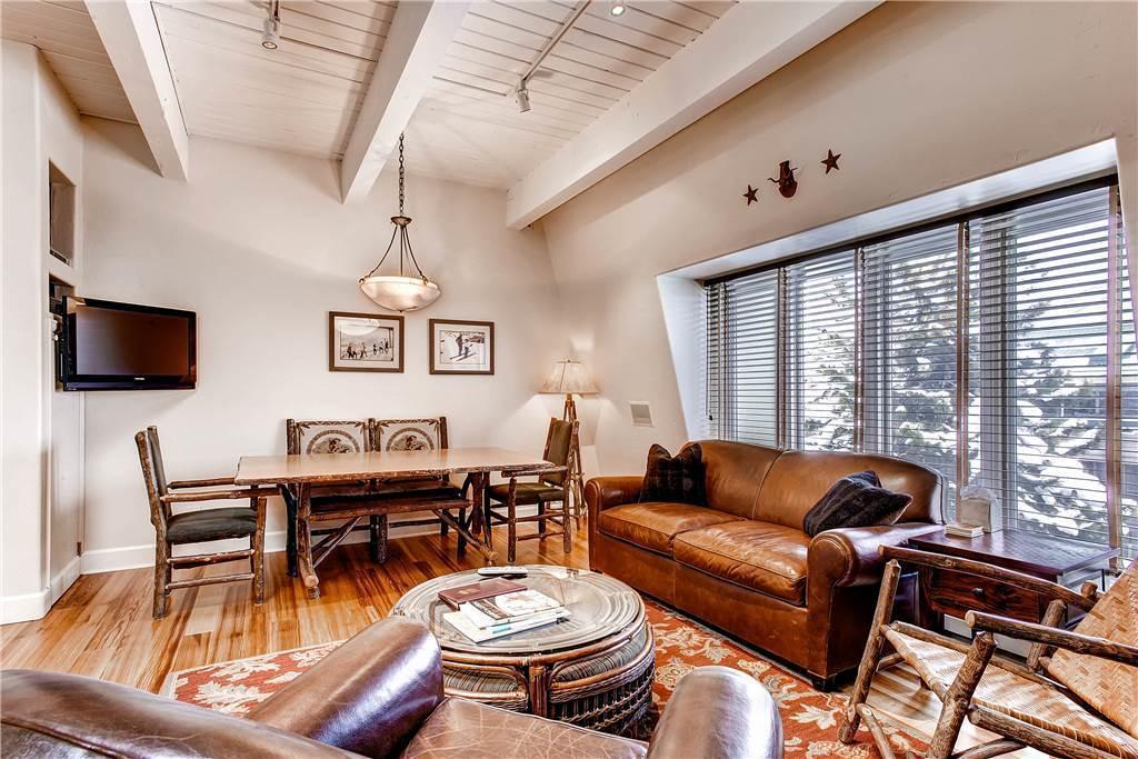 Chateau Dumont Aspen Rum bild